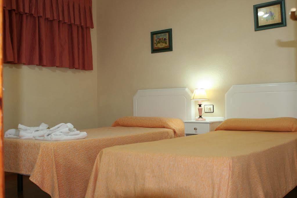 Club Olympus In Garden Appartement *